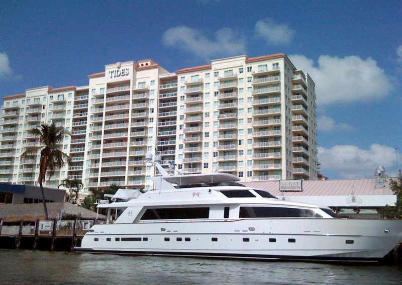 Apartment for rent at The Tides at Bridgeside Square 910