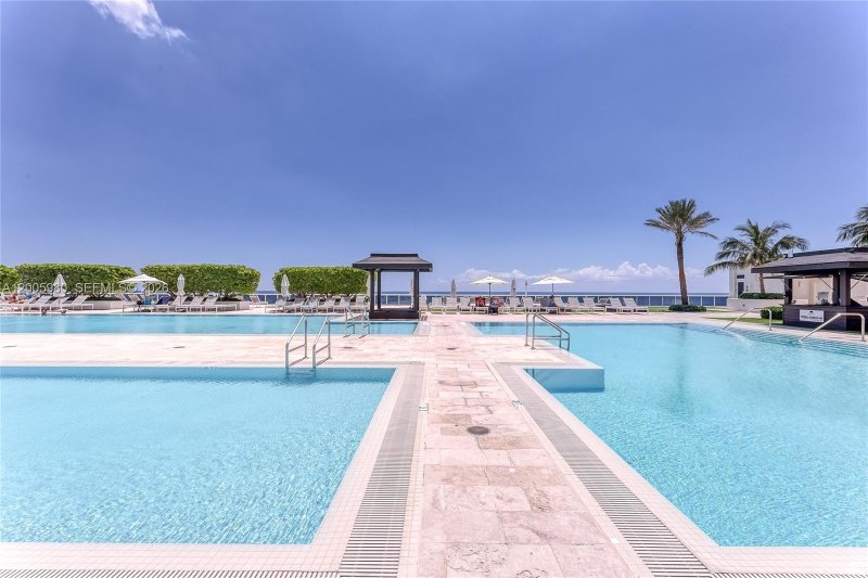 Condo for sale at Beach Club Two 3201
