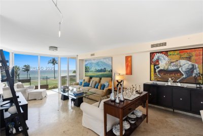 Comprar apartamento no The Pinnacle 308