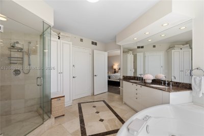 Comprar apartamento no The Pinnacle 308