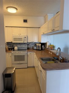 Aluguel de apartamento no Porto Bellagio 3610