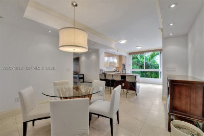 Aluguel de apartamento no Ocean Tower Two 301