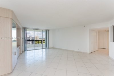 Comprar apartamento no Mystic Pointe 400 2202