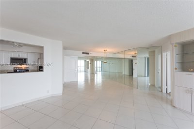 Comprar apartamento no Mystic Pointe 400 2202