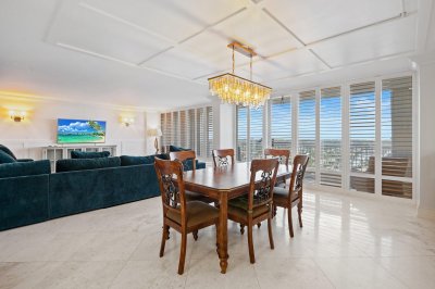 Comprar apartamento no Plaza East 16G