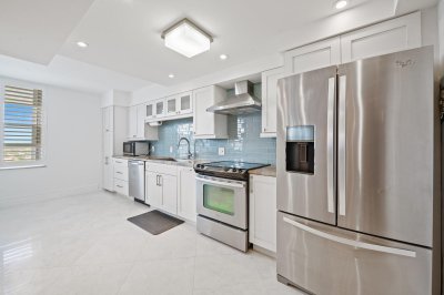 Comprar apartamento no Plaza East 16G