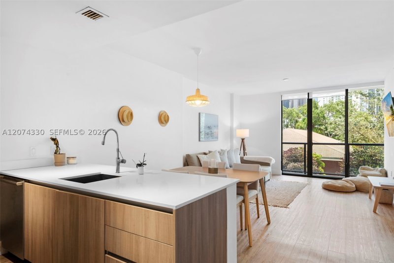 Condo for sale at Cassa Brickell 411