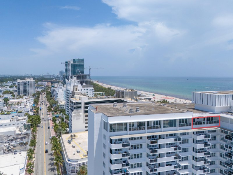 Condo for sale at Decoplage PH14