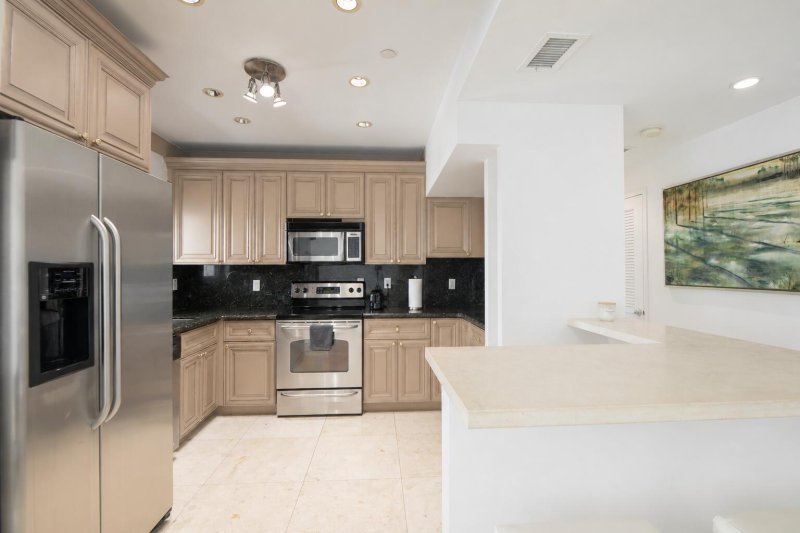 Condo for sale at Decoplage PH14