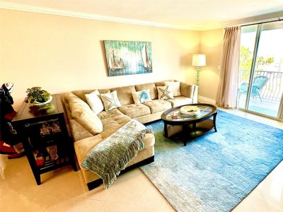 The Venetian Apt #415