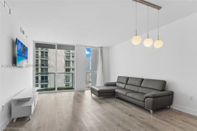 Comprar apartamento no Vizcayne South Tower 2104