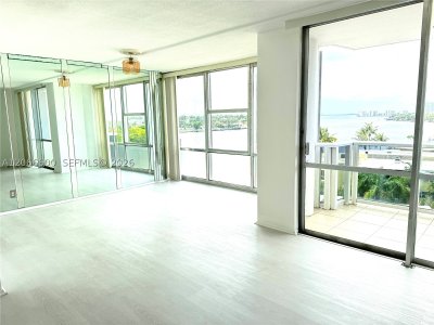 Aluguel de apartamento no King Cole 523