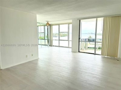 Aluguel de apartamento no King Cole 523