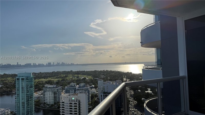 Condo for sale at La Gorce Palace LPH4