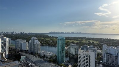 Comprar apartamento no La Gorce Palace LPH4