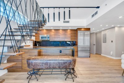 Aluguel de apartamento no Mint at Riverfront 901