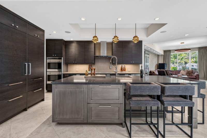 Condo for sale at Las Olas Grand V-2