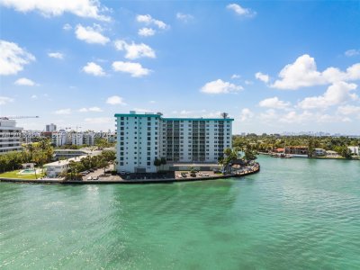 Island Pointe Apt #9C