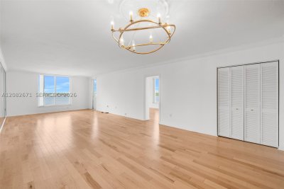 Comprar apartamento no Island Pointe 9C