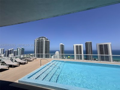 Comprar apartamento no Beachwalk T3209