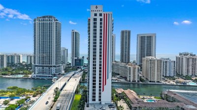 Comprar apartamento no Beachwalk T3209
