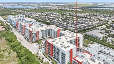Comprar apartamento no Midtown Doral 716