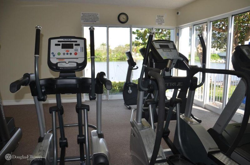 Apartment for rent at East Point Towers 1020