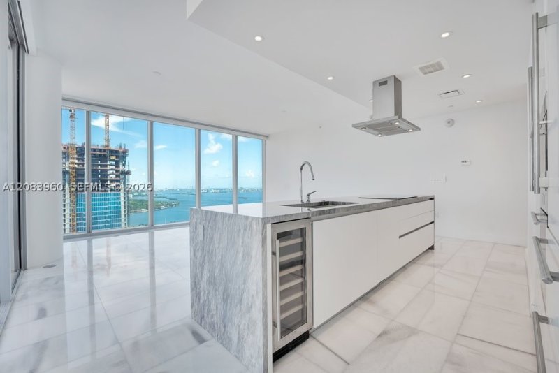 Condo for sale at Missoni Baia 4706