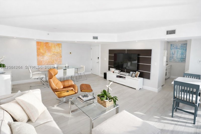 Condo for sale at Grandview 1405