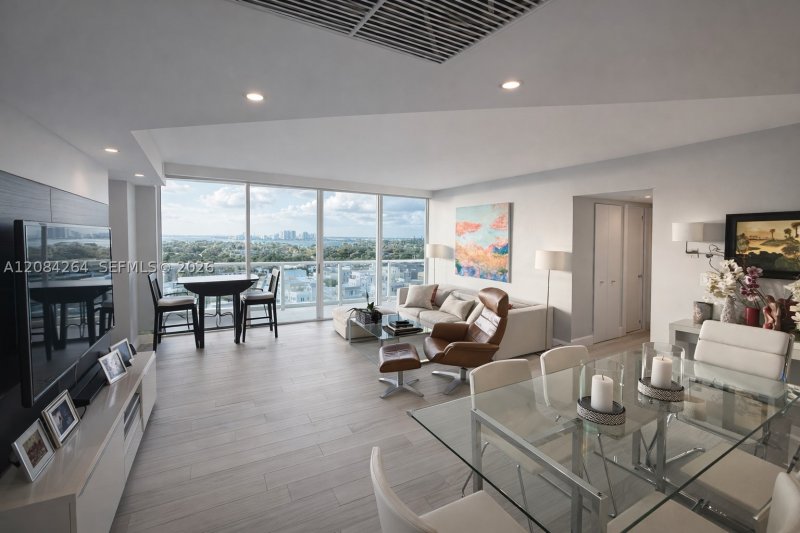 Condo for sale at Grandview 1405