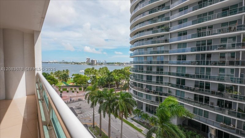 Comprar apartamento no 1800 Club 612