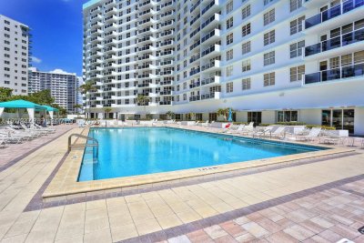 Comprar apartamento no Sea Air Towers 715