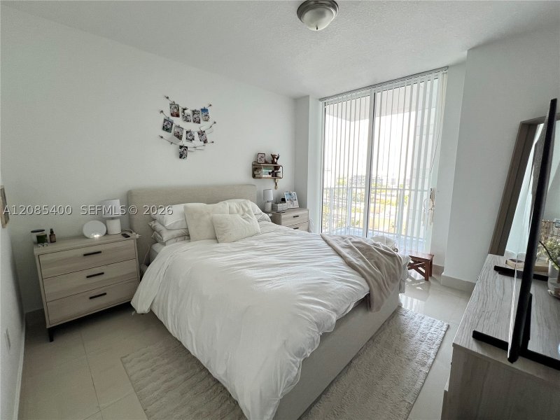 Apartment for rent at Vue at Brickell 1113