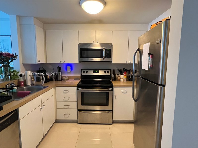 Apartment for rent at Vue at Brickell 1113