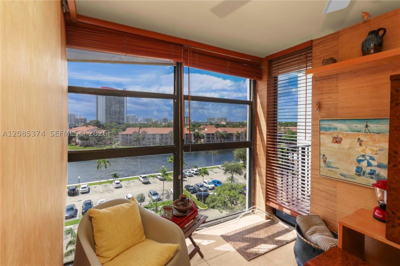 Condo for sale at 200 Leslie 724
