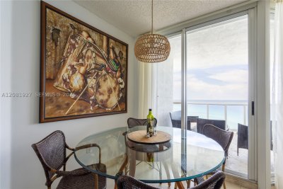 Aluguel de apartamento no Sands Pointe 1704