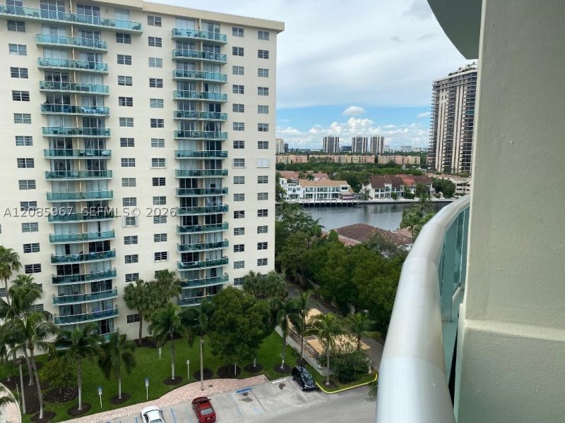 Apartment for rent at Ocean View 1025