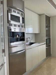 Comprar apartamento no Oceania 5 2654