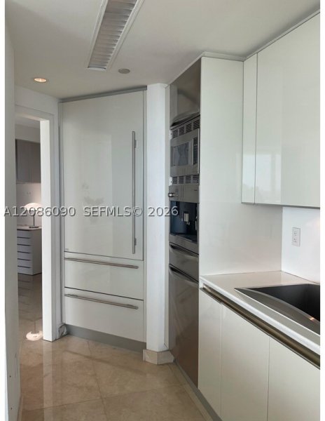Condo for sale at Oceania 5 2654