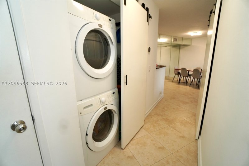 Comprar apartamento no Mystic Pointe 600 606