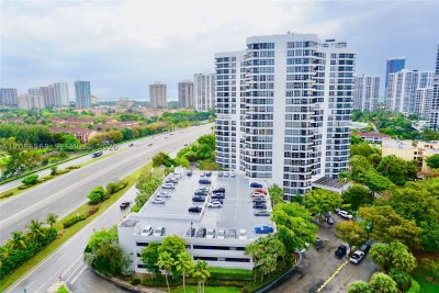 Mystic Pointe 600 Apt #606