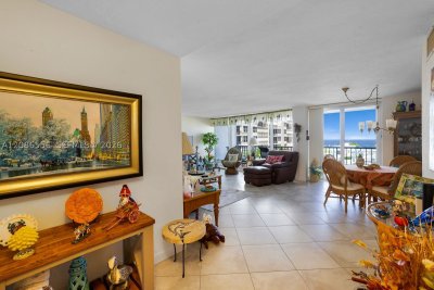 Comprar apartamento no Plaza South 3B