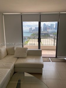 Aluguel de apartamento no The Venetia 14H