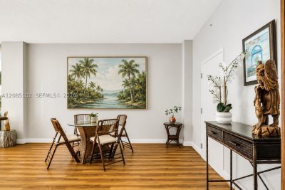 Comprar apartamento no Gables Waterway Towers PH10