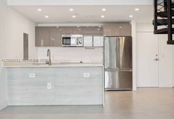 Property photo # 3