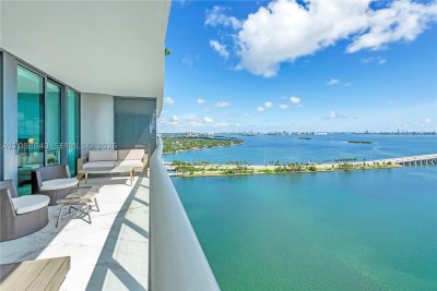 Aluguel de apartamento no One Paraiso 2903