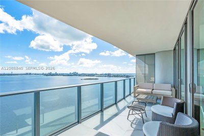 Aluguel de apartamento no One Paraiso 2903