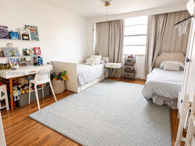 Apartment for rent at Island Breakers 5A
