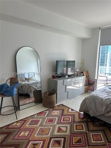 Alquiler de apartamento en Brickell House Condo 2213