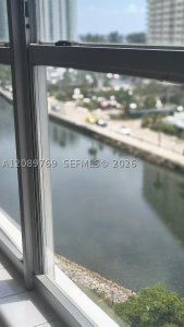Aluguel de apartamento no Coastal Towers 921